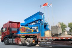 大型液壓移動(dòng)對(duì)輥制砂機(jī)哪家好，多少錢一臺(tái)